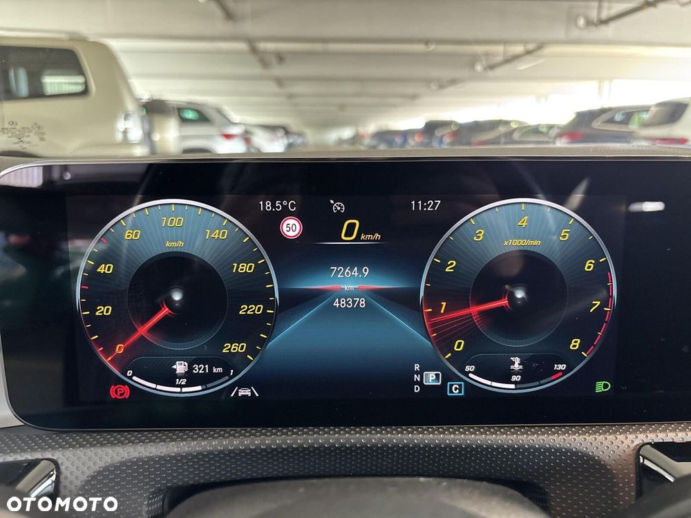 Mercedes-Benz CLA - 12