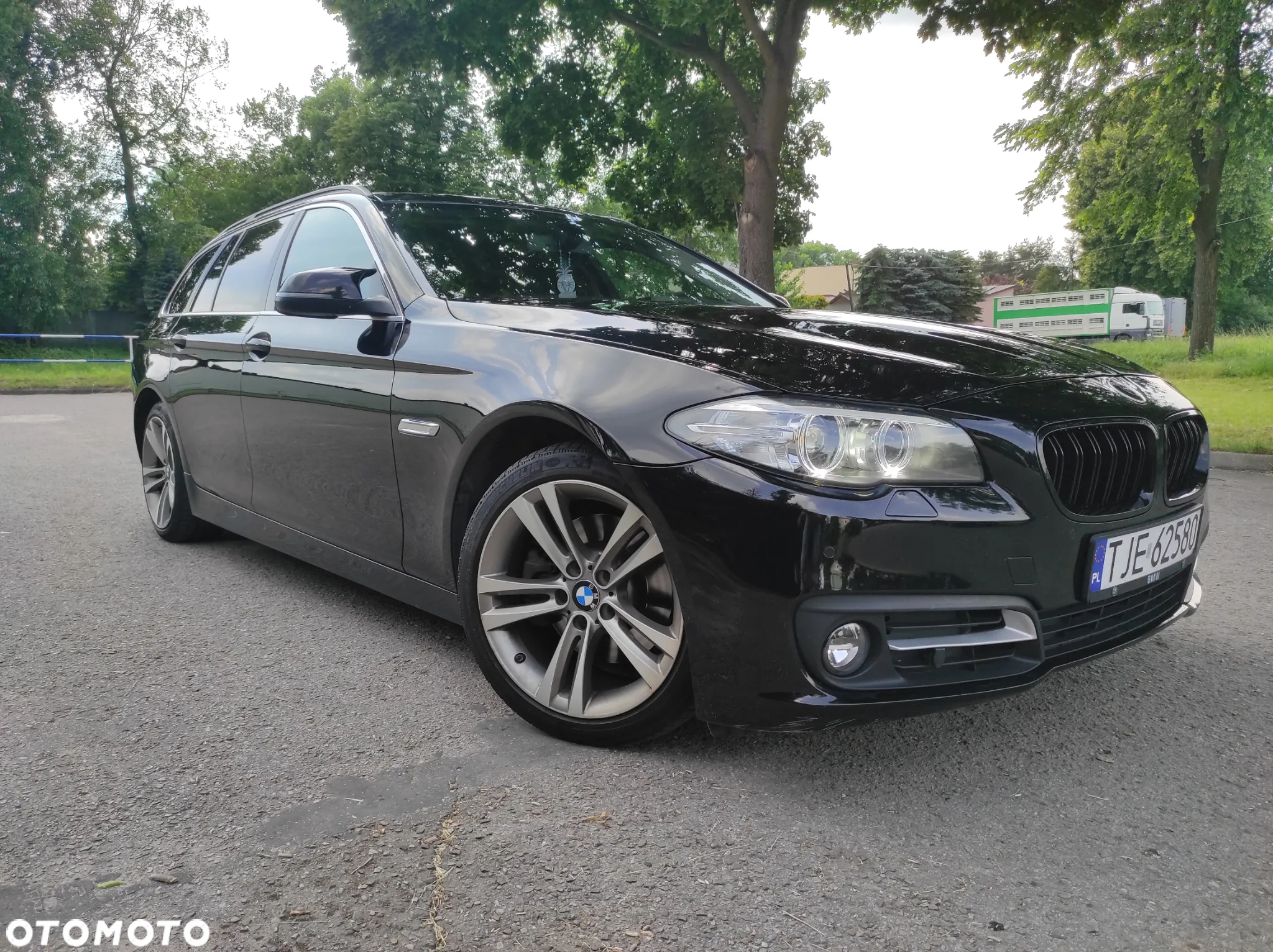 BMW Seria 5 520d Touring - 2