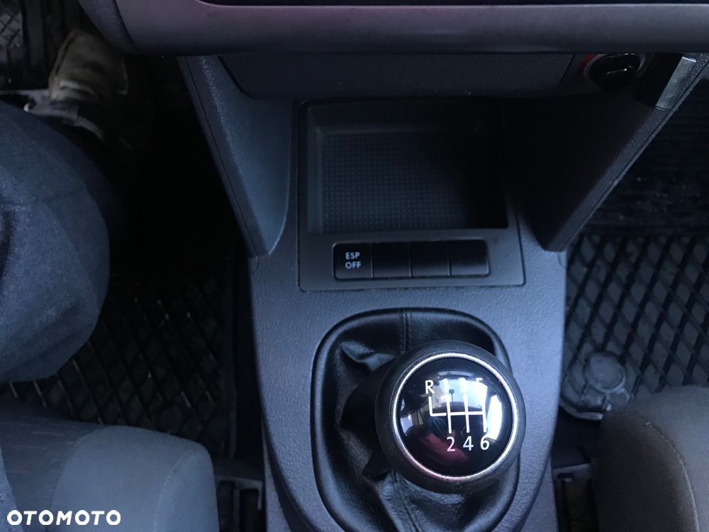 Volkswagen Touran - 30