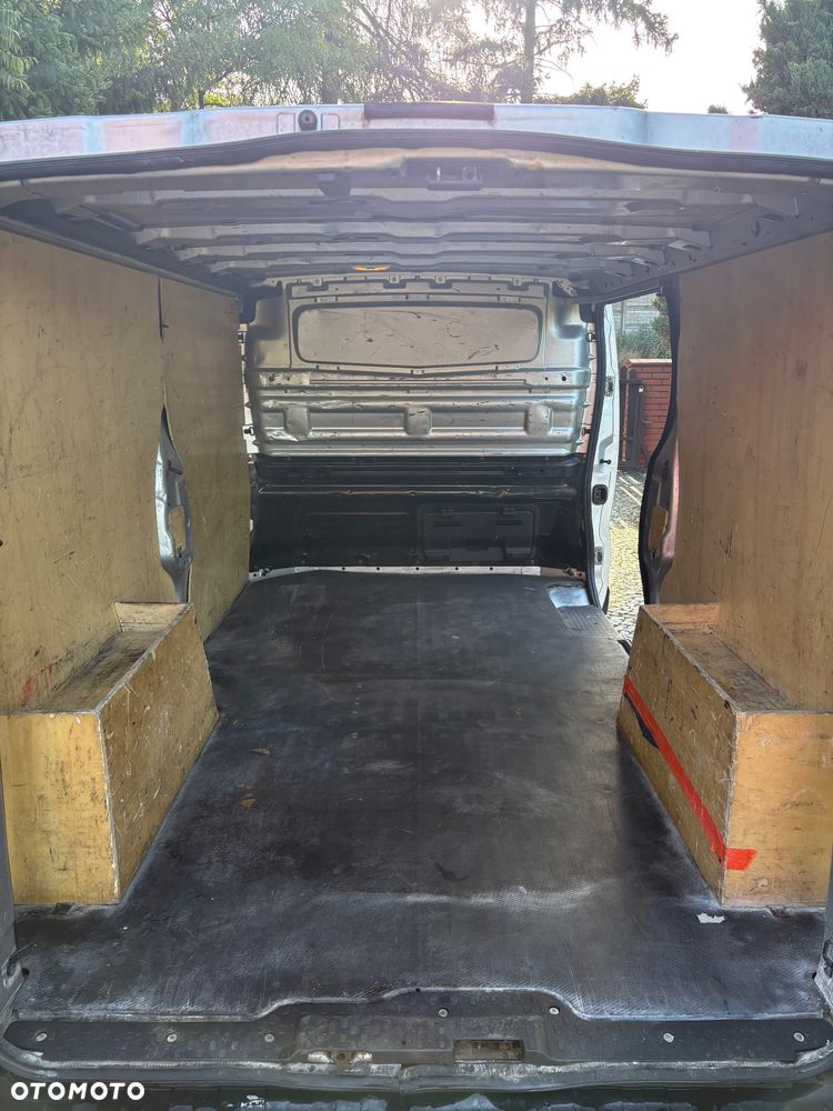 Renault Trafic - 12