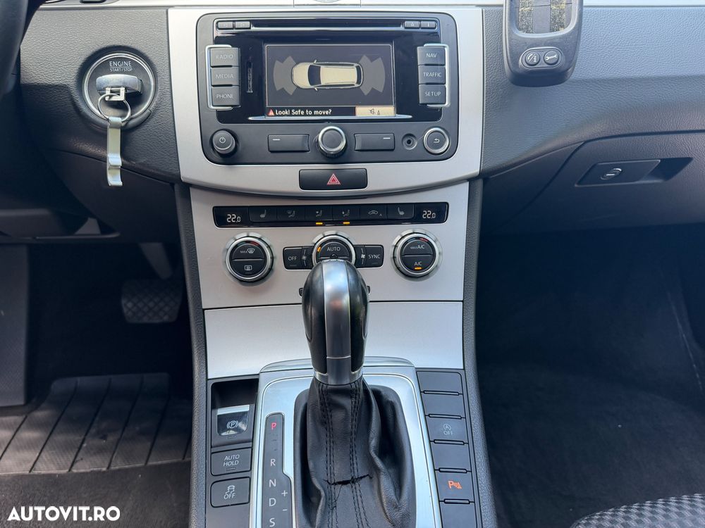 Volkswagen Passat 2.0 TDI Comfortline Aut - 19