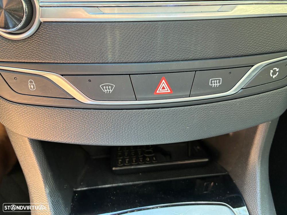 Peugeot 308 SW 1.5 BlueHDi Style - 24