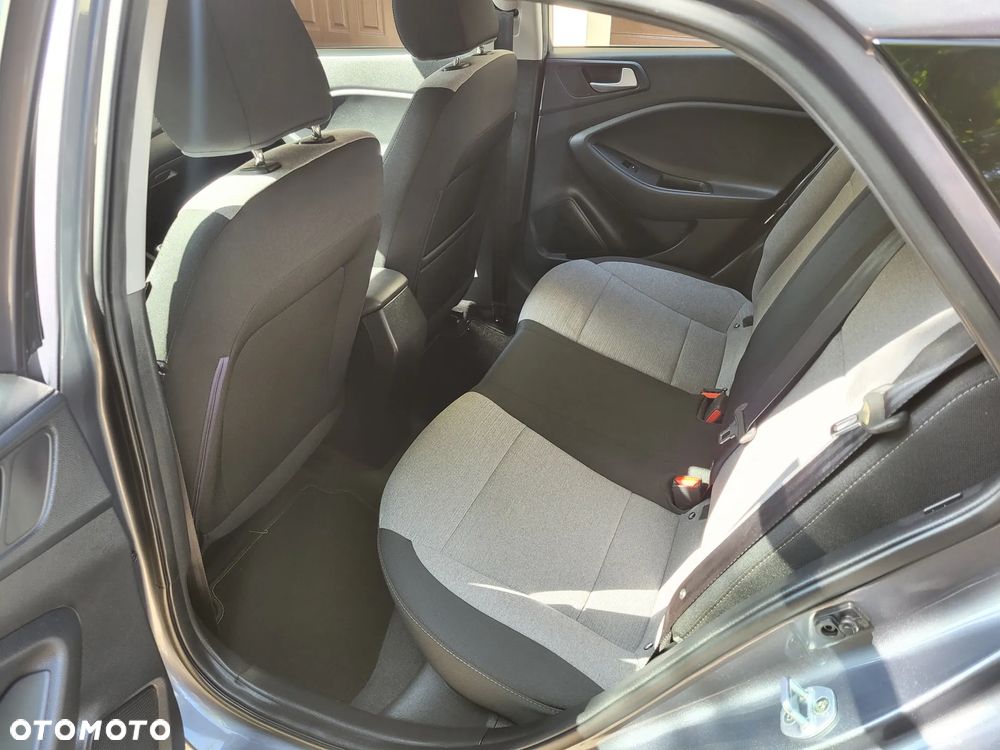 Hyundai i20 1.4 Intro Edition - 36