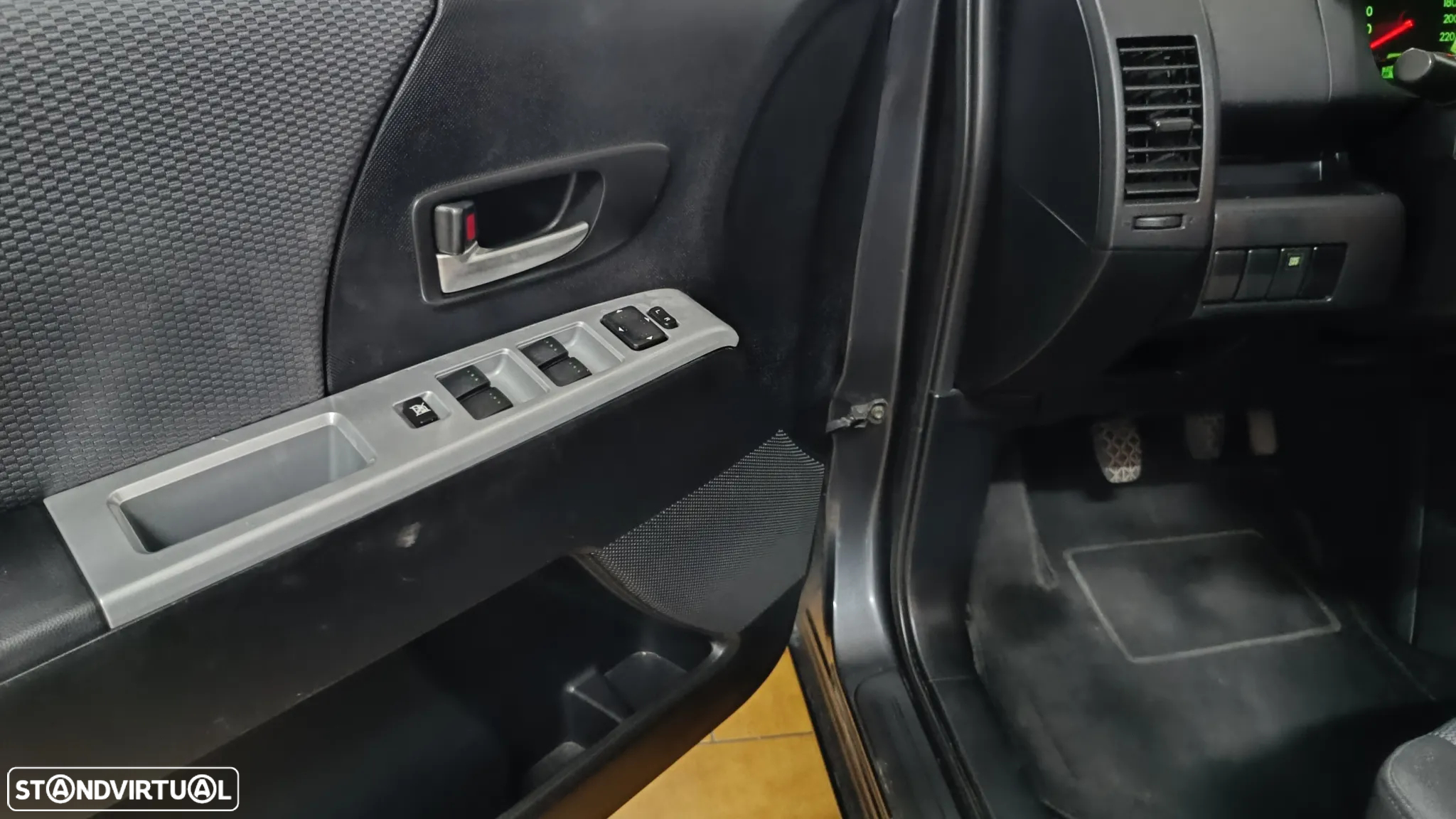 Mazda 5 MZR-CD 2.0 Exclusive - 13