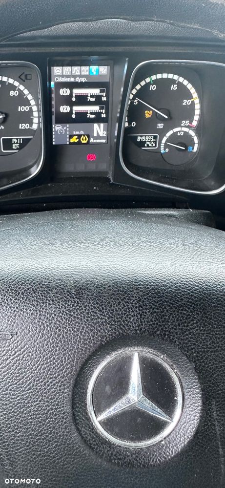 Mercedes-Benz Actros - 3