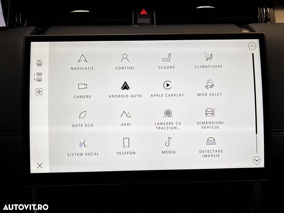 Land Rover Discovery Sport - 13