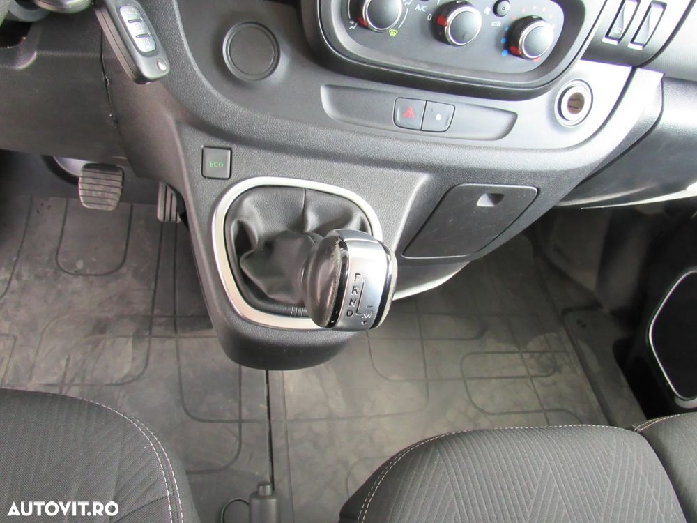 Renault Trafic - 18