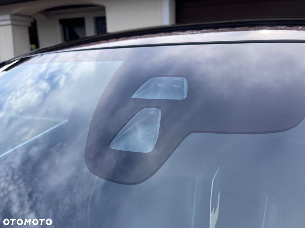 Volvo V40 D2 Drive-E R-Design Momentum - 36