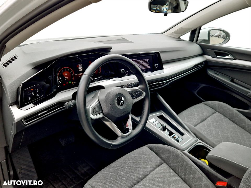 Volkswagen Golf 1.5 eTSI ACT DSG MHEV Life - 17
