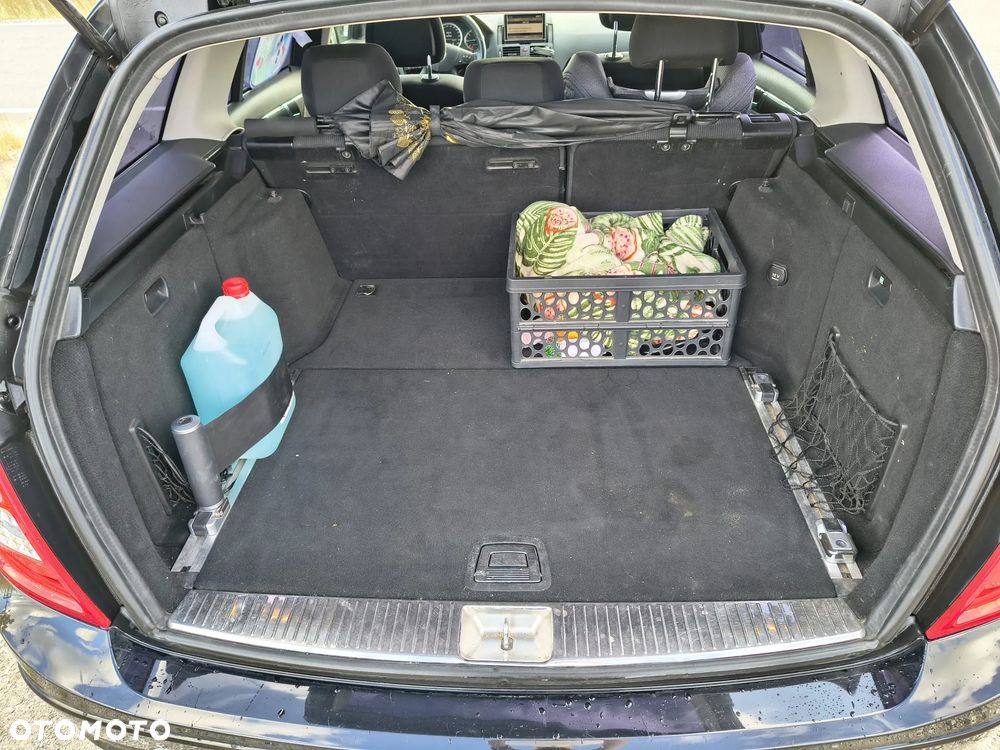 Mercedes-Benz Klasa C 220 CDI DPF Automatik BlueEFFICIENCY - 19