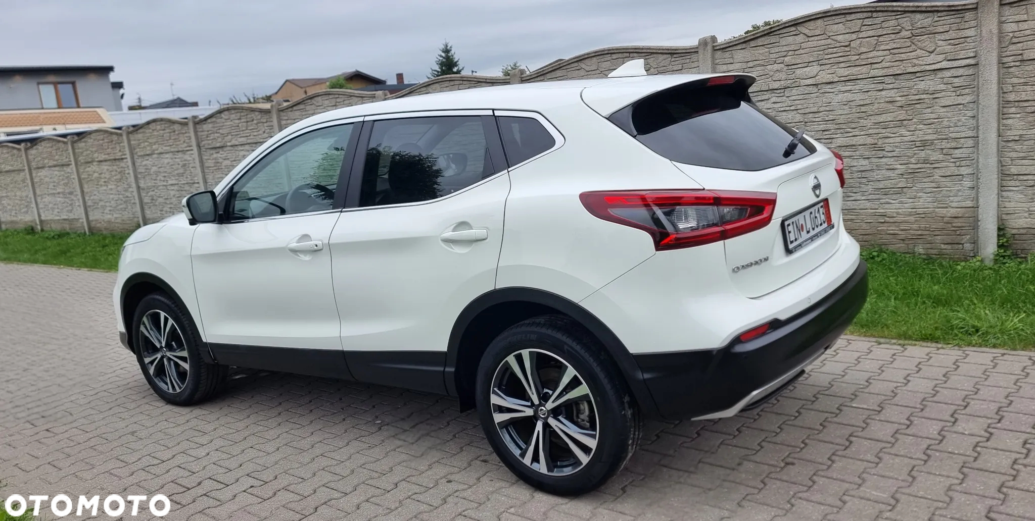 Nissan Qashqai 1.3 DIG-T TEKNA - 6
