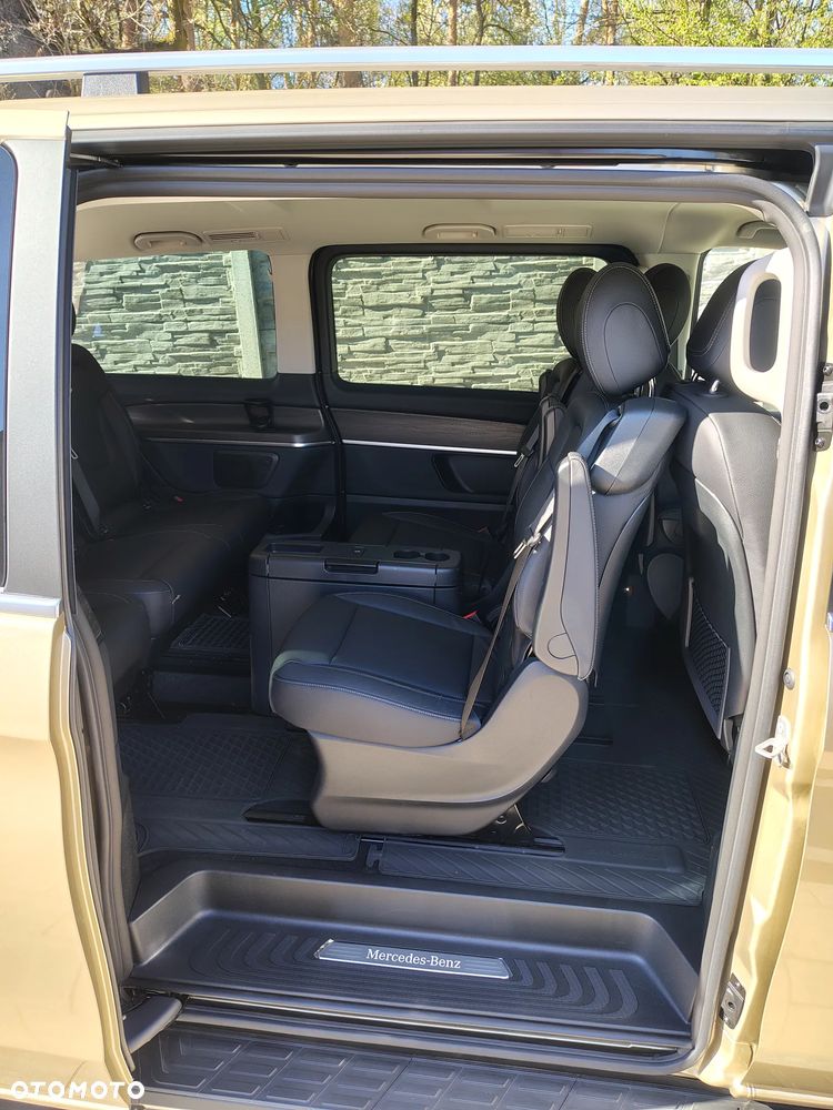 Mercedes-Benz Klasa V 220 d 4-Matic Avantgarde 9G-Tronic (d³ugi) - 6