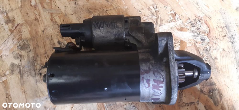 Rozrusznik Hyundai I30 1,6 benzyna 2012 - 1