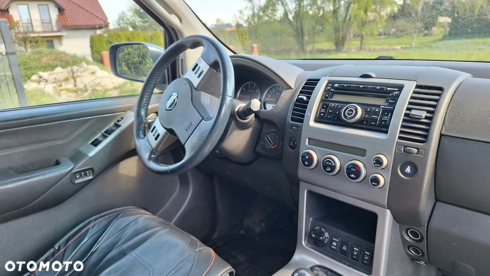 Nissan Pathfinder 2.5 dCi Premium - 6