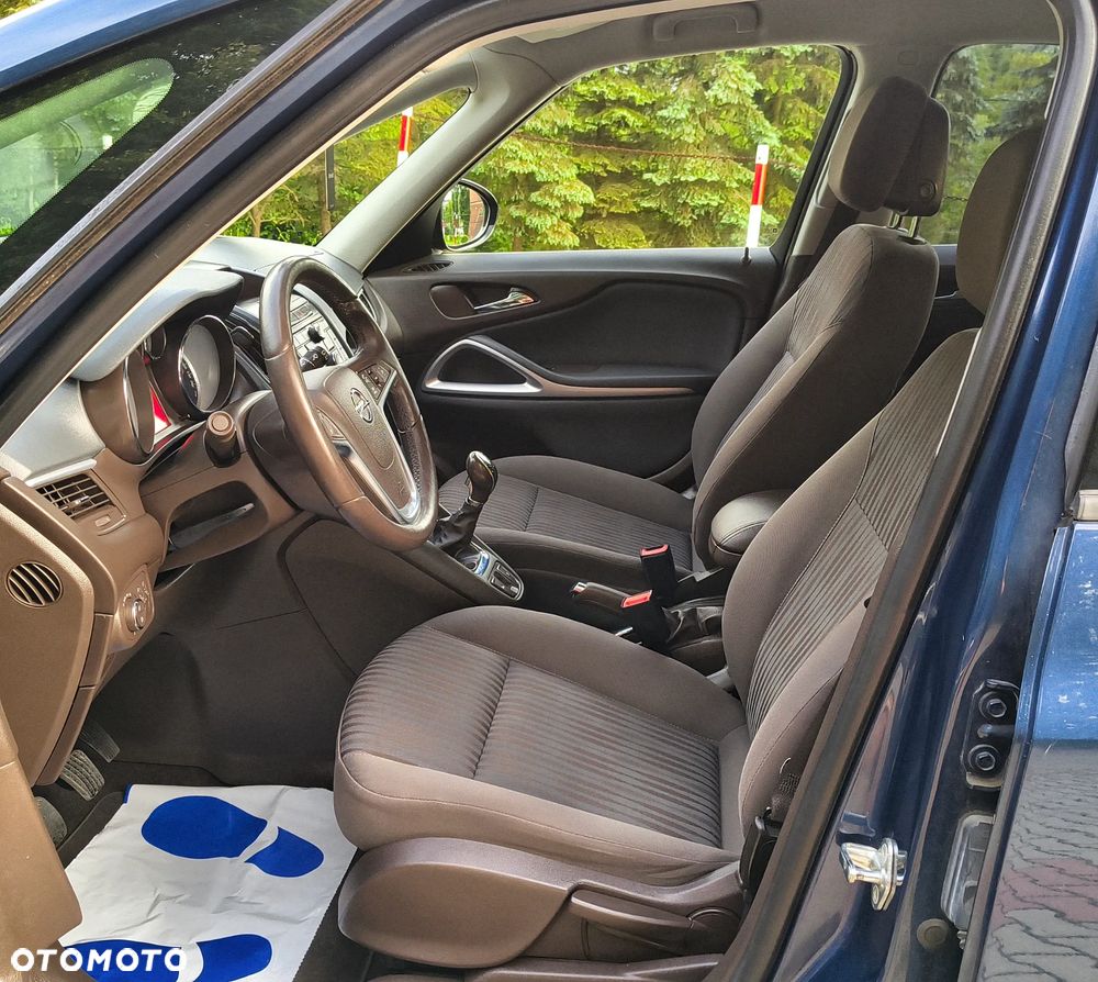 Opel Zafira - 22
