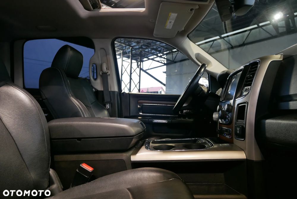 Dodge RAM 5.7 4x4 - 30