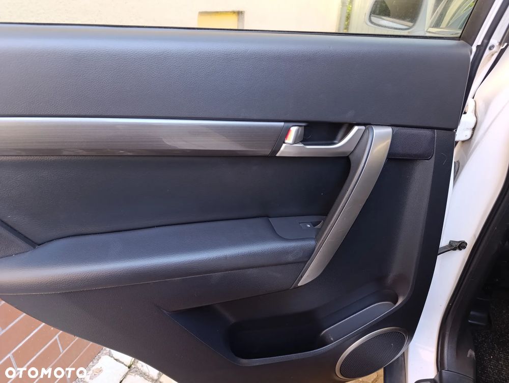 Chevrolet Captiva 2.0 d High - 12