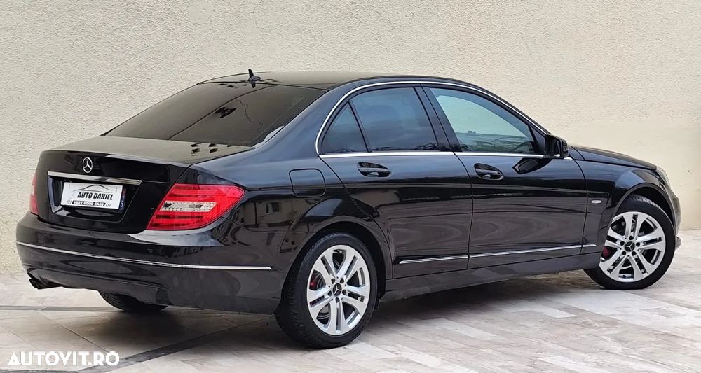 Mercedes-Benz C - 3