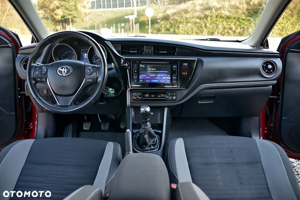 Toyota Auris 1.2 T Dynamic - 35