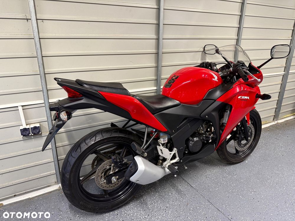 Honda CBR - 3