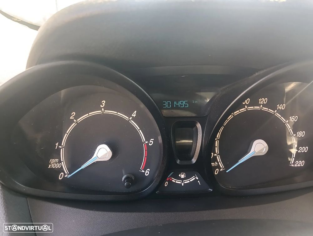Ford Transit Courier - 7