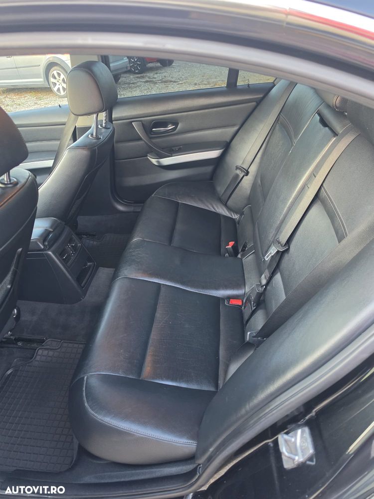 BMW Seria 3 318d DPF Aut. Edition Exclusive - 21