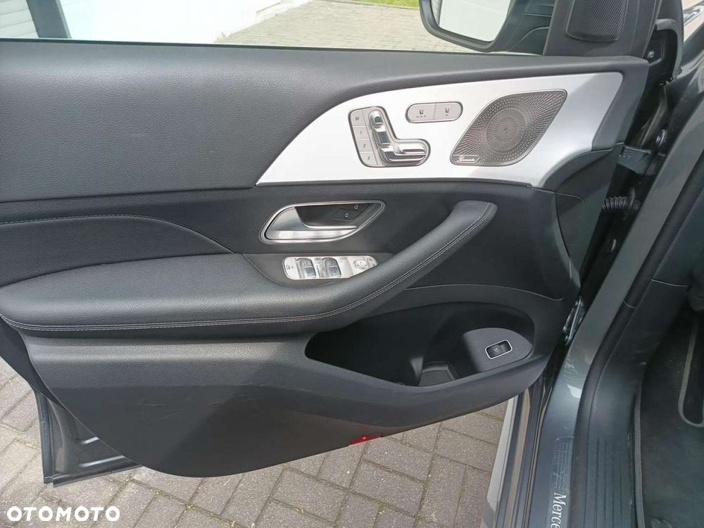 Mercedes-Benz GLE - 11