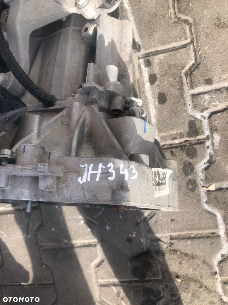 skrzynia biegow RENAULT CLIO 4 IV 1.2  JH3343 - 3