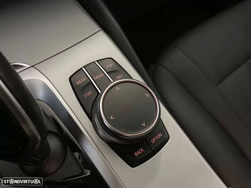 BMW 520 d Auto - 36