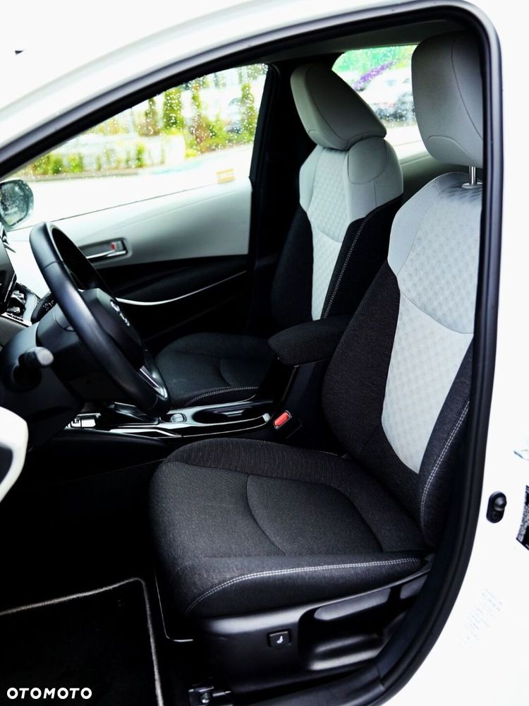 Toyota Corolla 1.8 Hybrid Comfort - 20