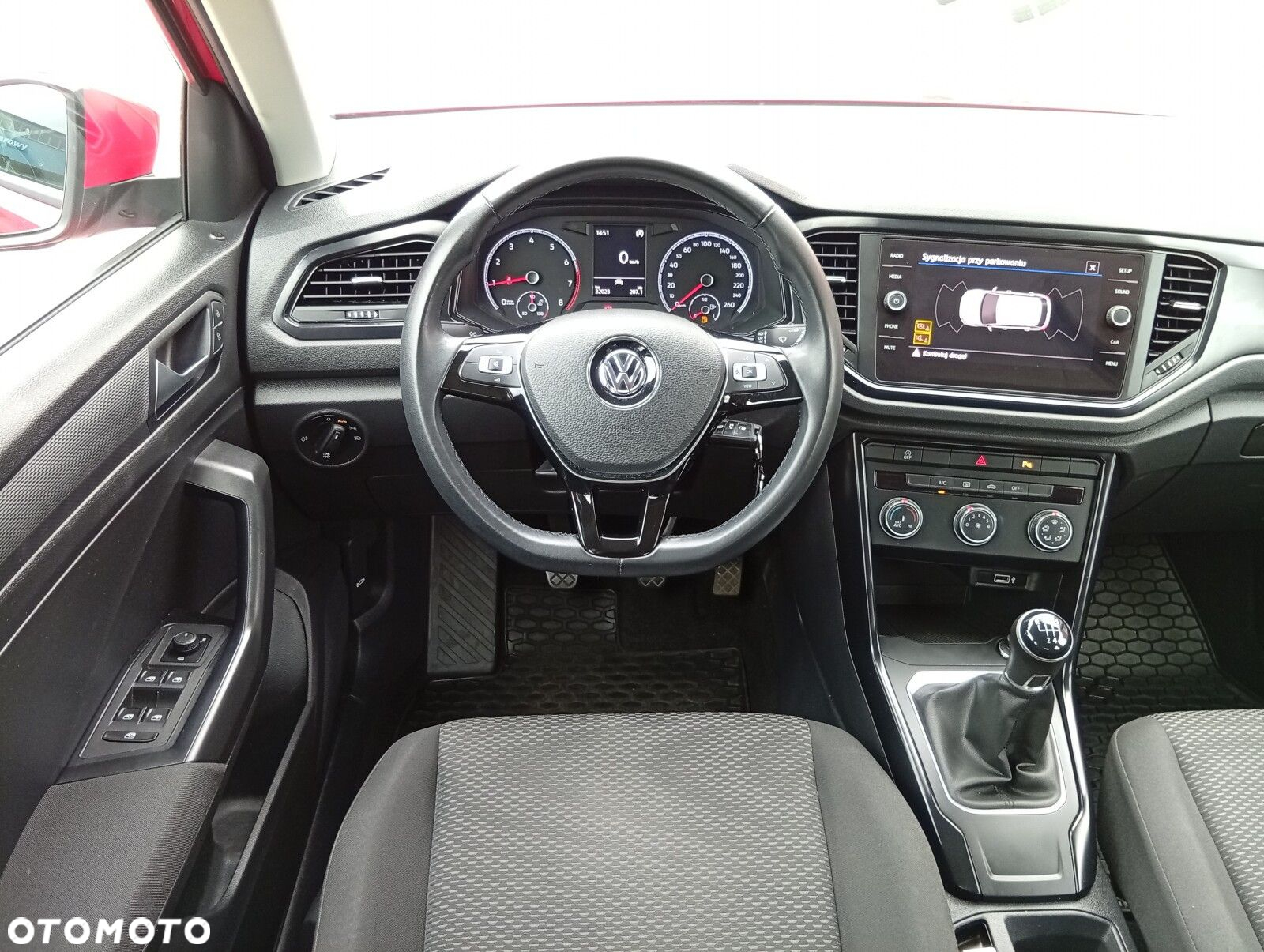 Volkswagen T-Roc - 21