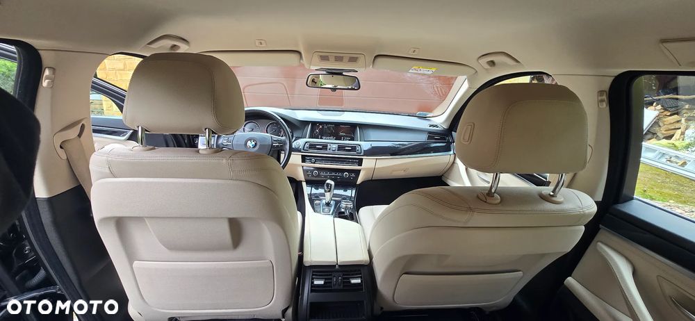 BMW Seria 5 520d - 12
