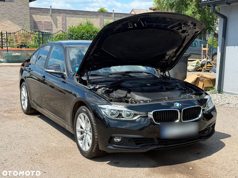 BMW Seria 3 320i GPF xDrive - 10