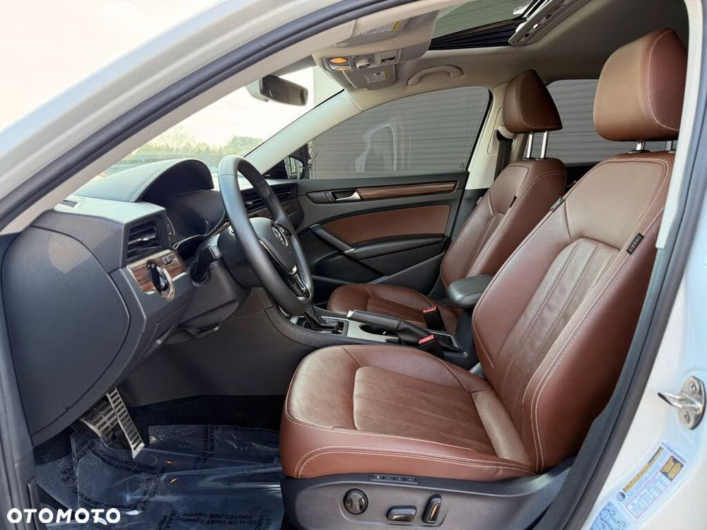 Volkswagen Passat 2.0 TSI Business DSG - 13
