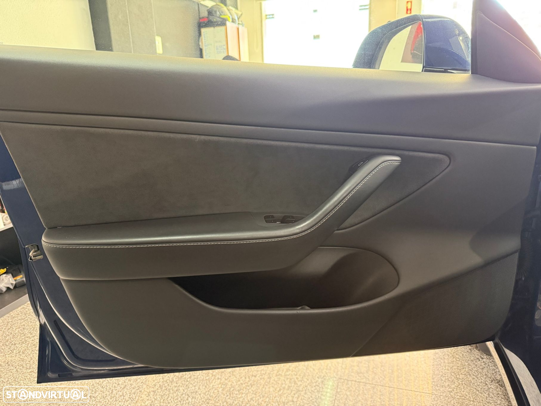 Tesla Model 3 Long-Range Dual Motor AWD - 25