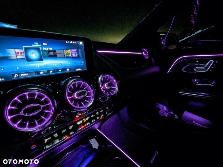Mercedes-Benz GLA 250 8G-DCT - 16