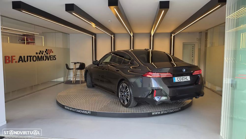 BMW i5 eDrive40 Pack Desportivo M Pro - 3