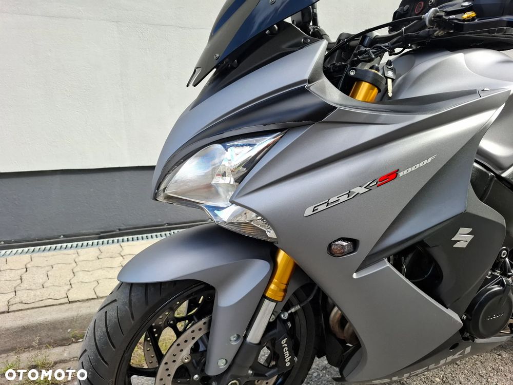 Suzuki GSX 1000 - 34