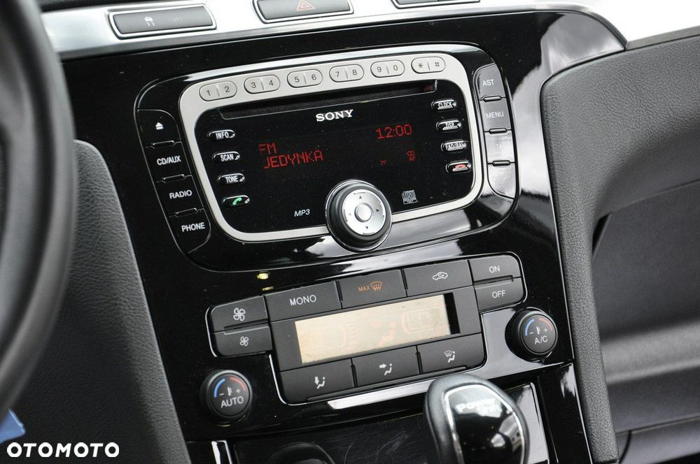 Ford S-Max 2.0 TDCi DPF Titanium - 38