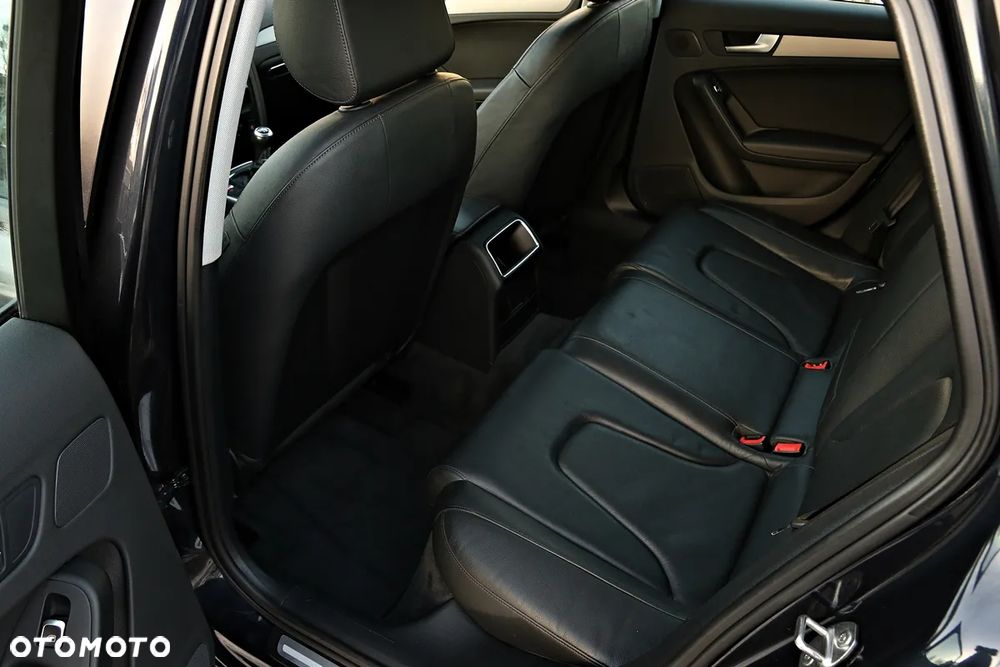 Audi A4 Limousine - 36