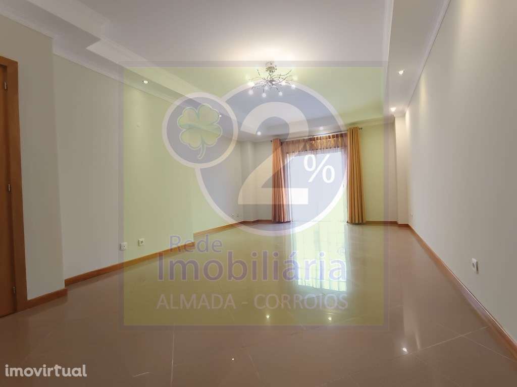 T2, arrecadação e parqueamento - Grande imagem: 3/16