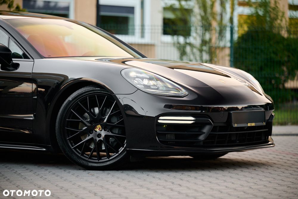 Porsche Panamera 4S - 19