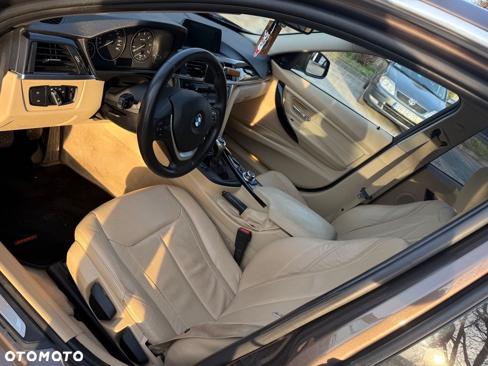 BMW Seria 3 318d Luxury Line - 7