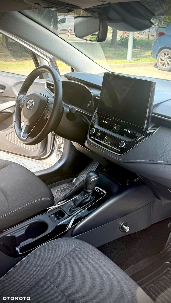 Toyota Corolla - 10