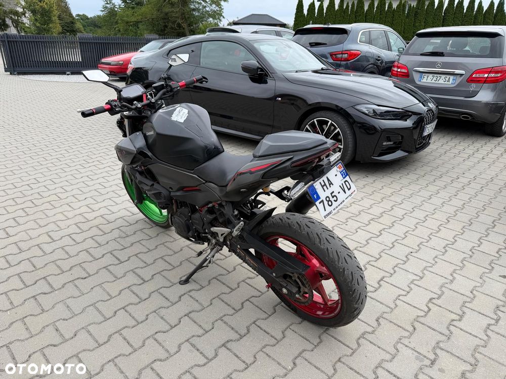Kawasaki Z - 4