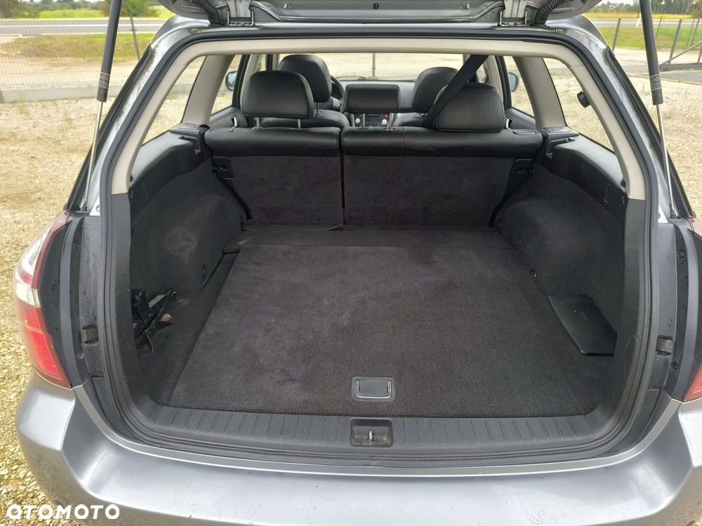 Subaru Legacy - 17