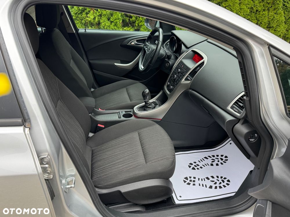 Opel Astra 1.4 Turbo Design Edition - 9