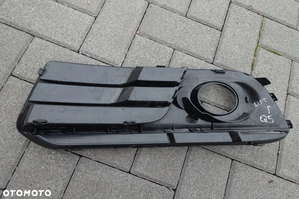 KRATKA ZDERZAKA PRAWA AUDI Q5 LIFT 8R0807682J - 5