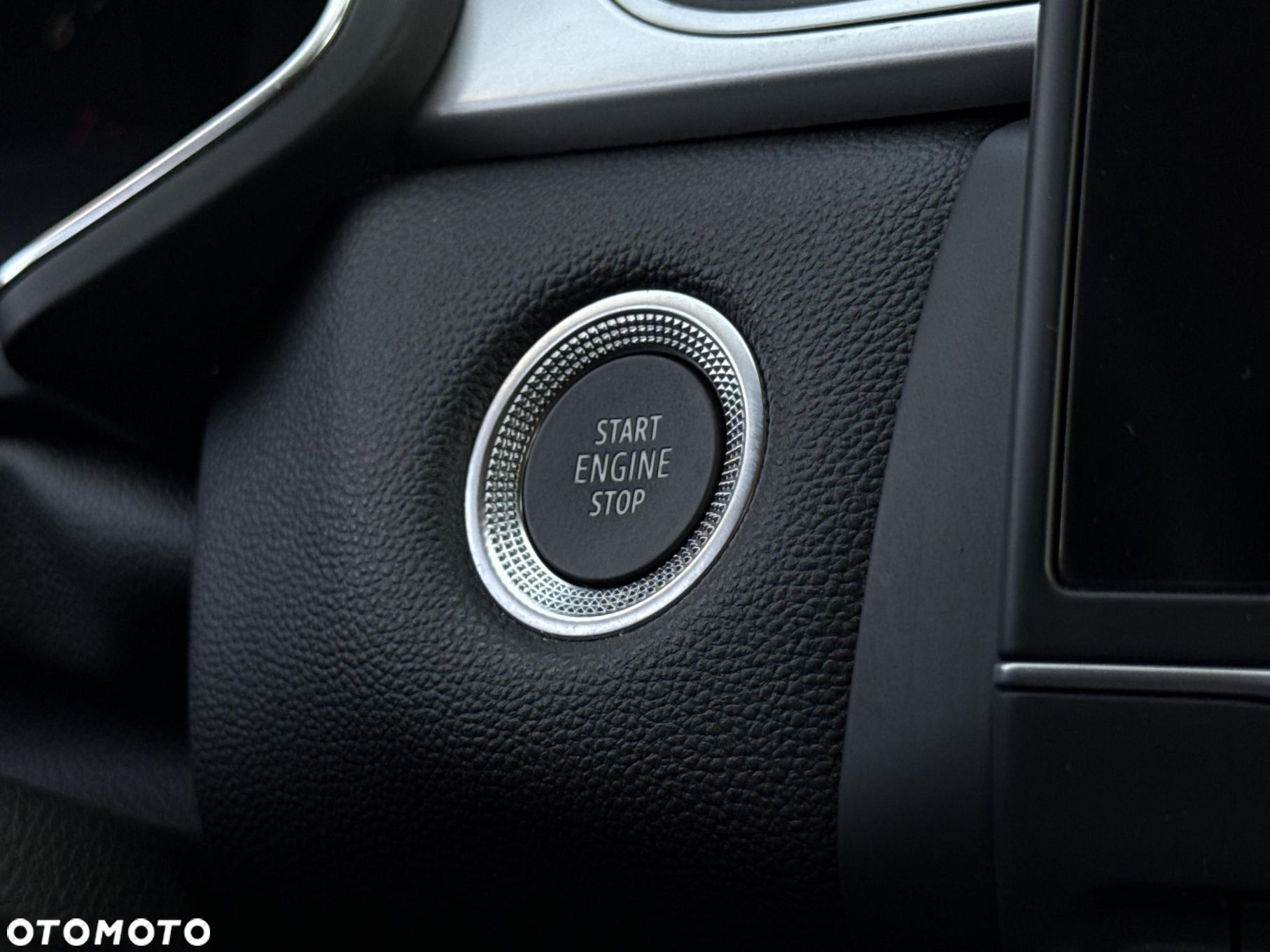 Renault Captur - 23