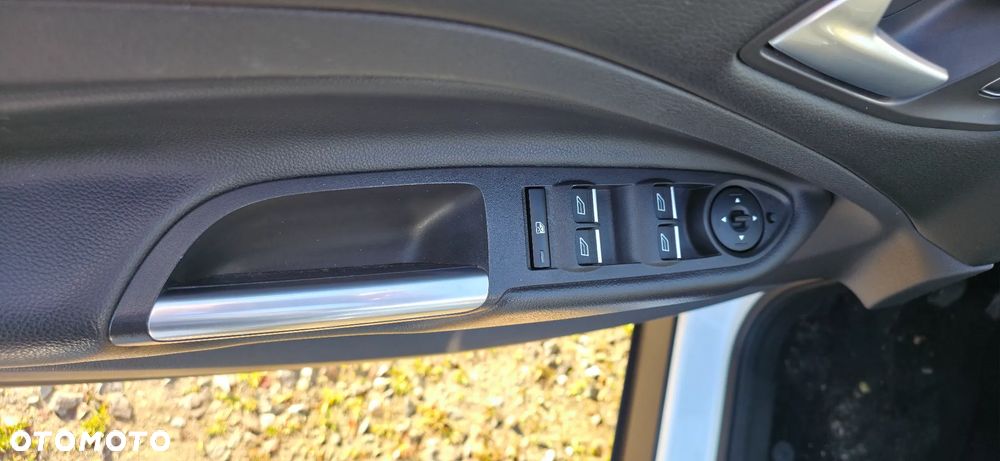 Ford Kuga - 15